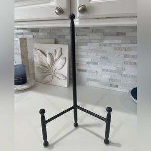 Metal black Modern Easel Book, Picture Holder Stand 17 ” Tall